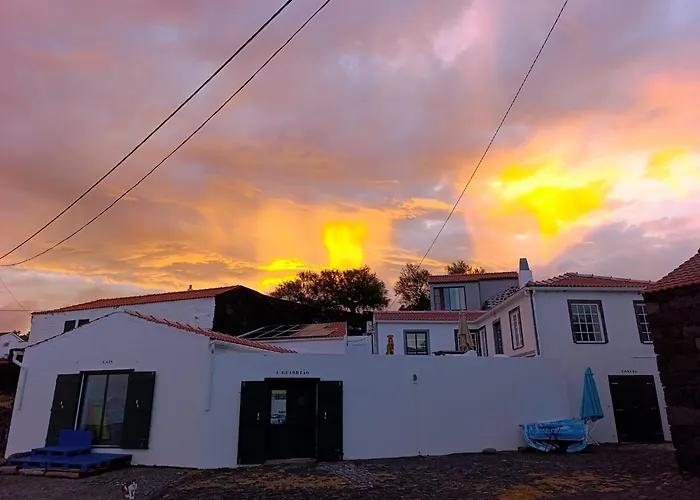 Casa Do Cais * Monte (Azores)